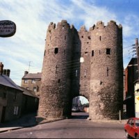 St._Laurence's_Gate,_Drogheda.jpg